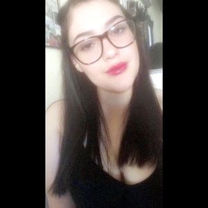 Meet your Posher, Kyla